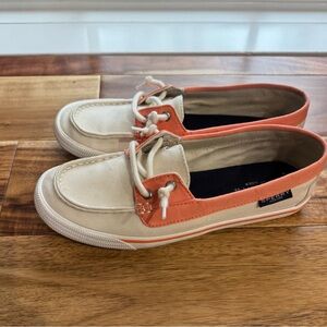 Sperry 2-eye lacing boat shoes Coral and Cream size 7.5